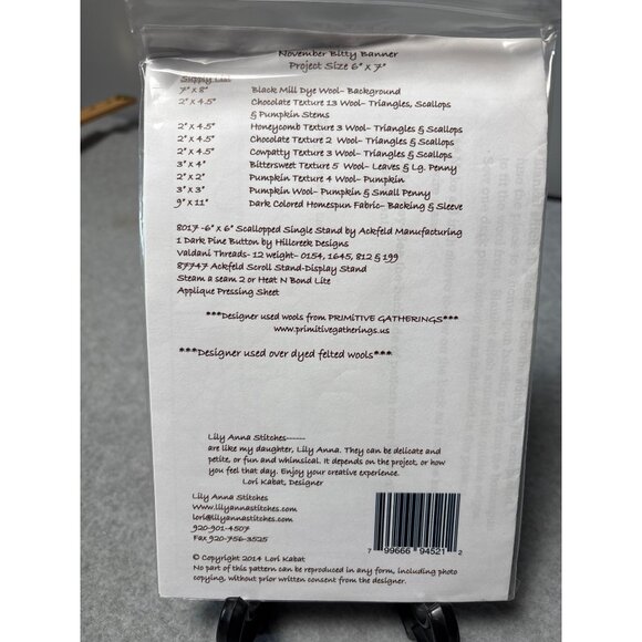 November Bitty Banner Pattern LAS924 by Lily Anna Stitches 6" x 7" Autumn-Themed - Picture 3 of 5